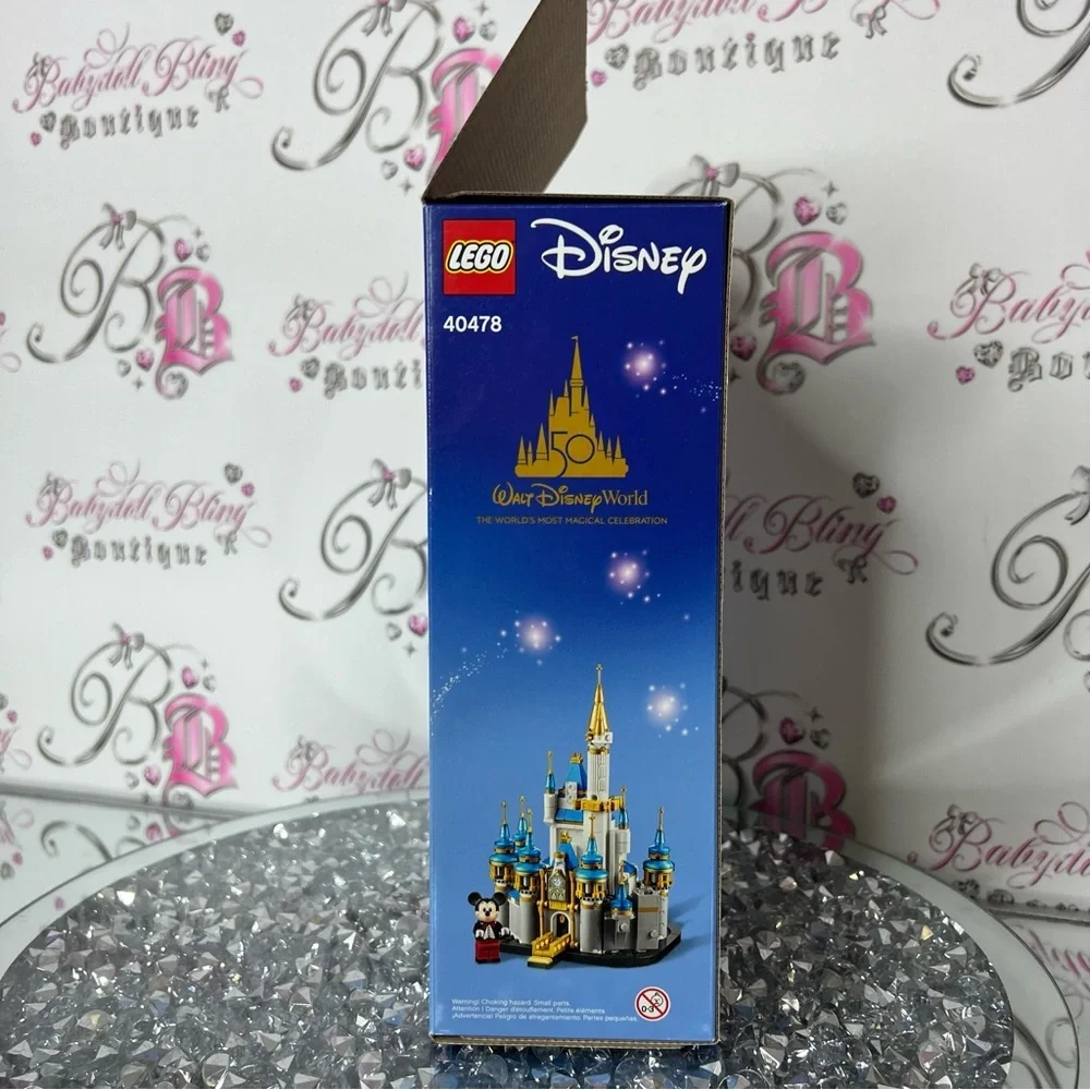 LEGO Disney Castle Set - Blue and Gold mini castle Mickey Mouse Walt Disney 50